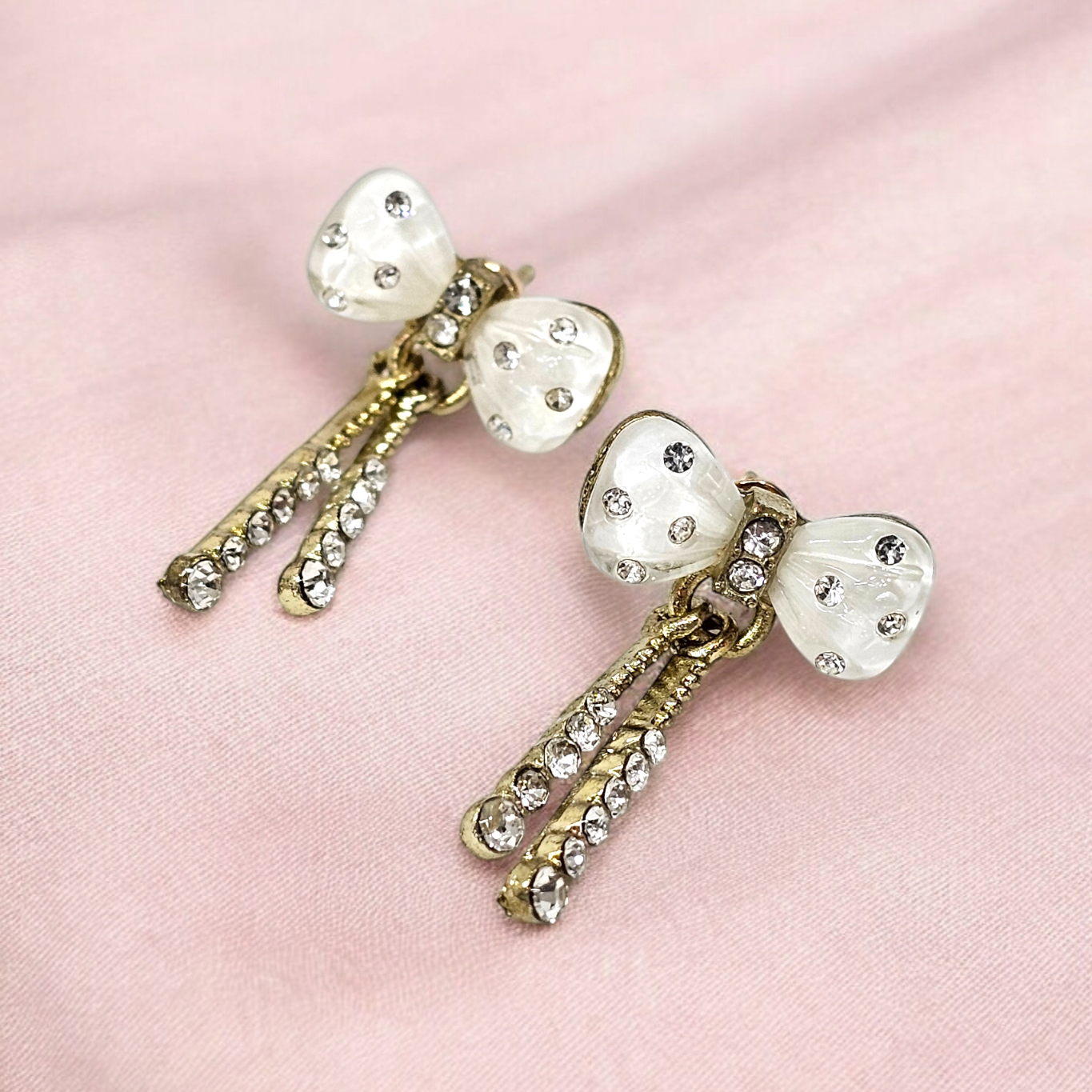 Golden Bow Cascade Earrings